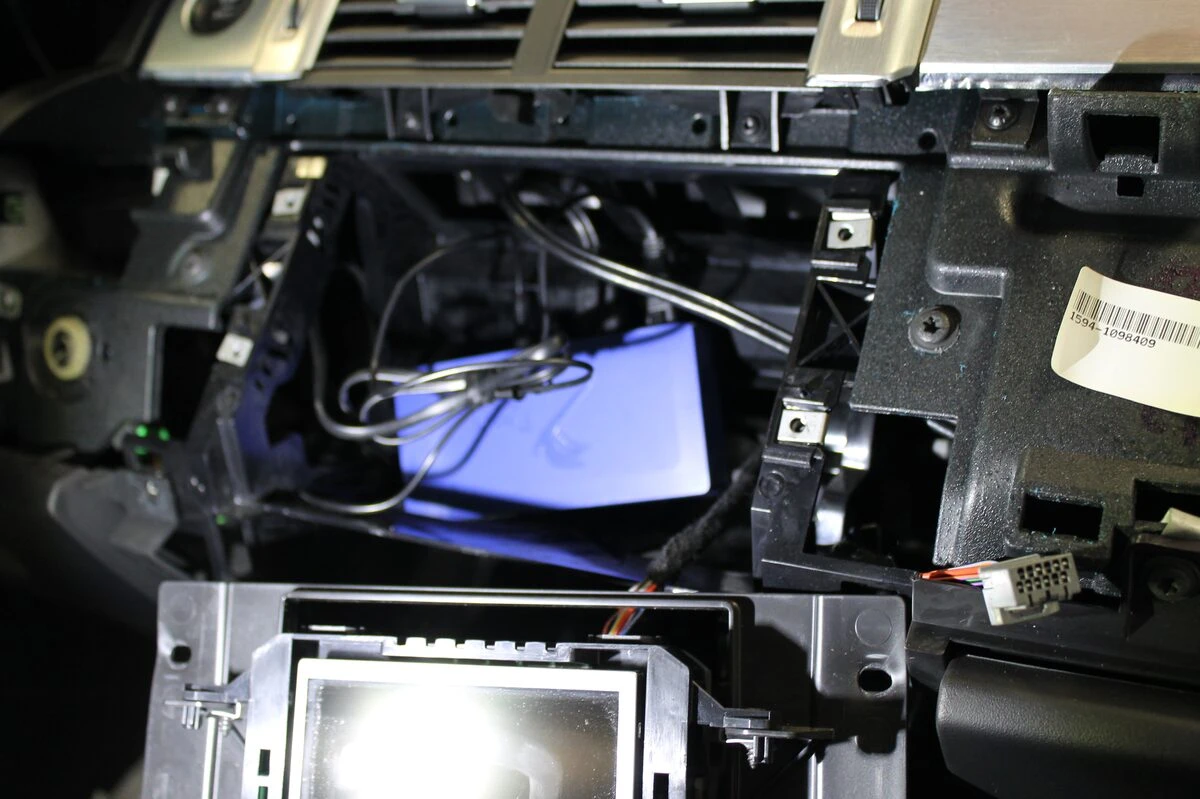 Range Rover Evoque : kit Bluetooth Parrot avec streaming