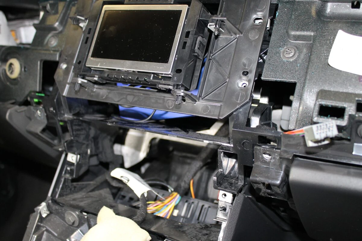 Range Rover Evoque : kit Bluetooth Parrot avec streaming