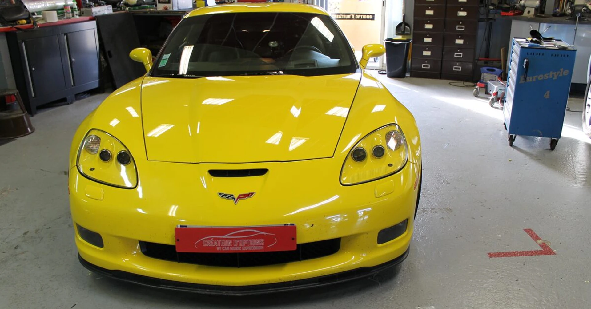 Chevrolet Corvette : GPS Alpine et haut-parleurs BLAM