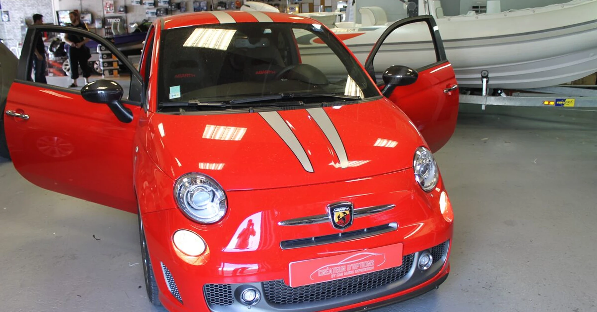 Fiat 500 Abarth : autoradio GPS et caméra de recul