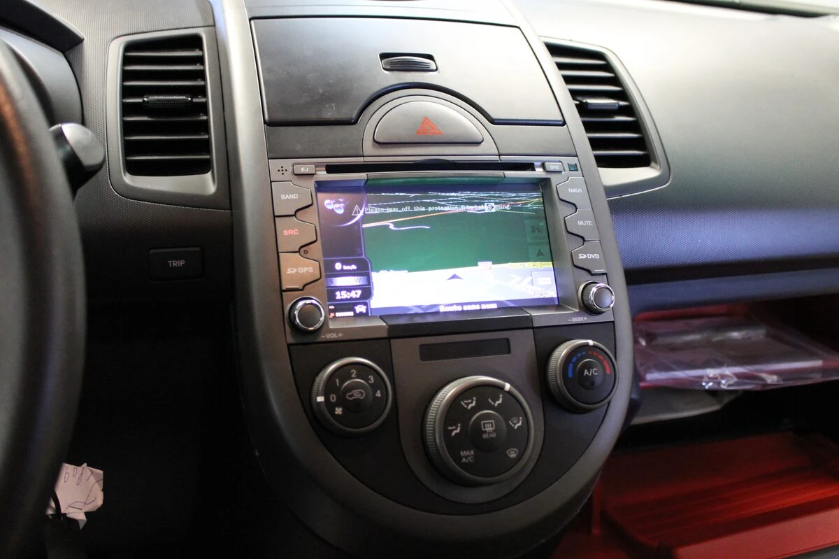 Kia Soul 2013 : GPS type origine avec DVD et Bluetooth