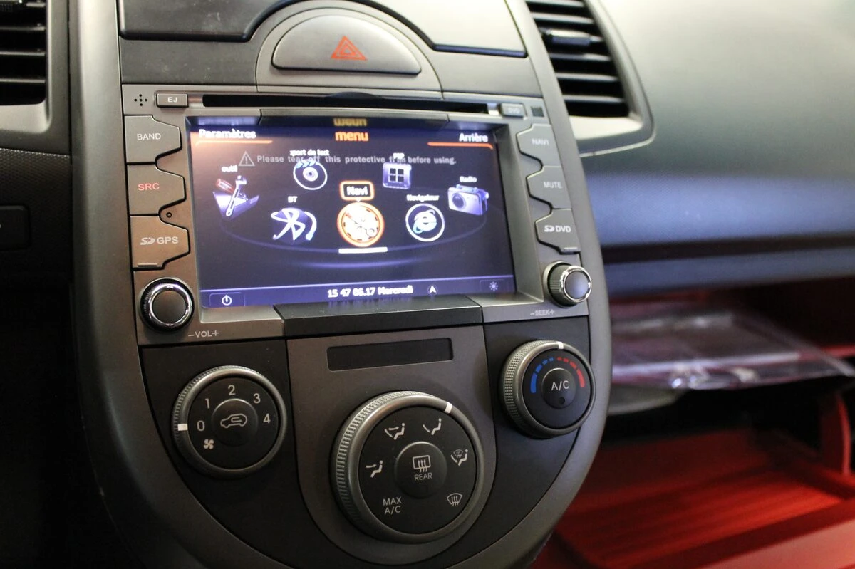 Kia Soul 2013 : GPS type origine avec DVD et Bluetooth