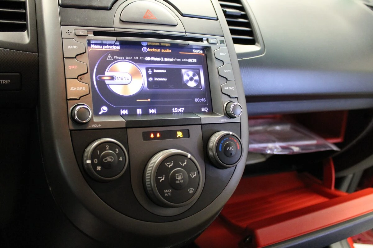 Kia Soul 2013 : GPS type origine avec DVD et Bluetooth