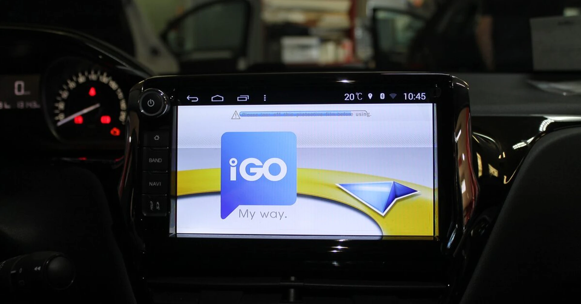 Peugeot 208 : autoradio GPS Android navigation Europe