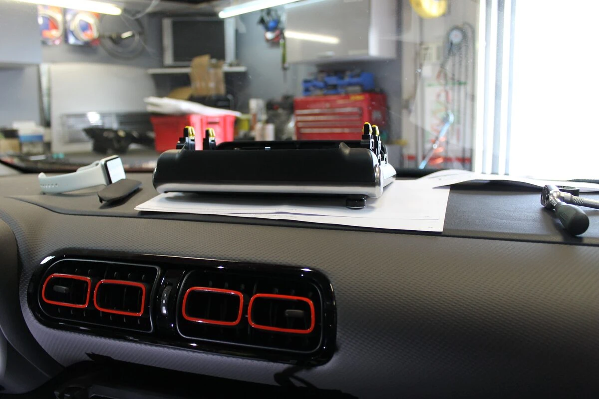 Citroën C3 Aircross 2017 : caméra de recul codée sur l'écran d'origine