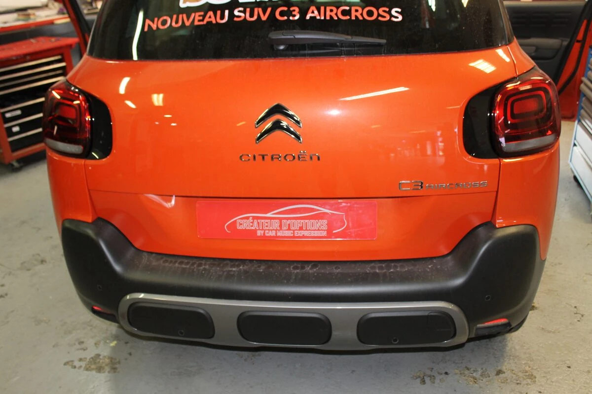 Citroën C3 Aircross 2017 : caméra de recul codée sur l'écran d'origine