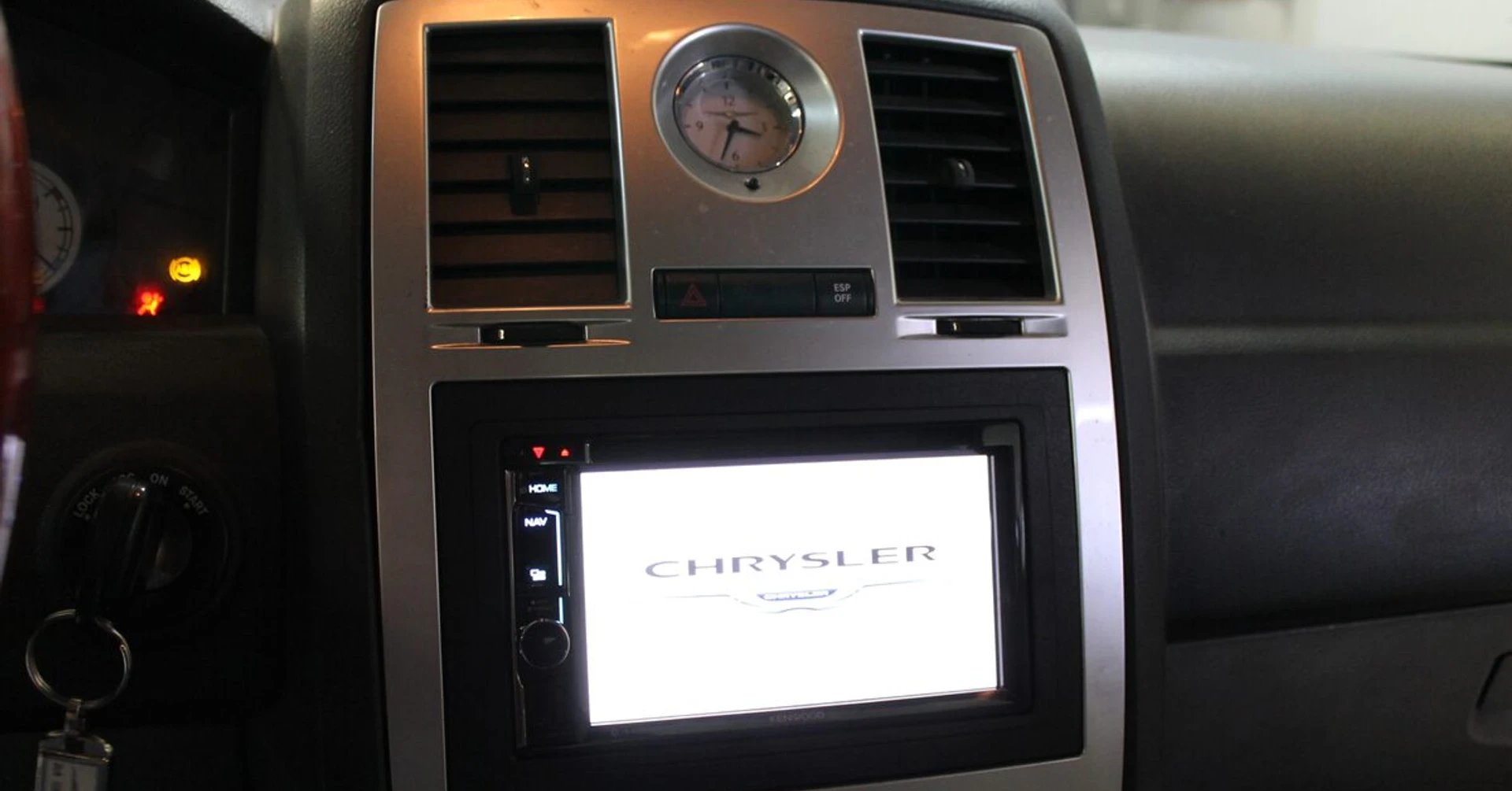 Chrysler 300C : autoradio Kenwood et Android Auto