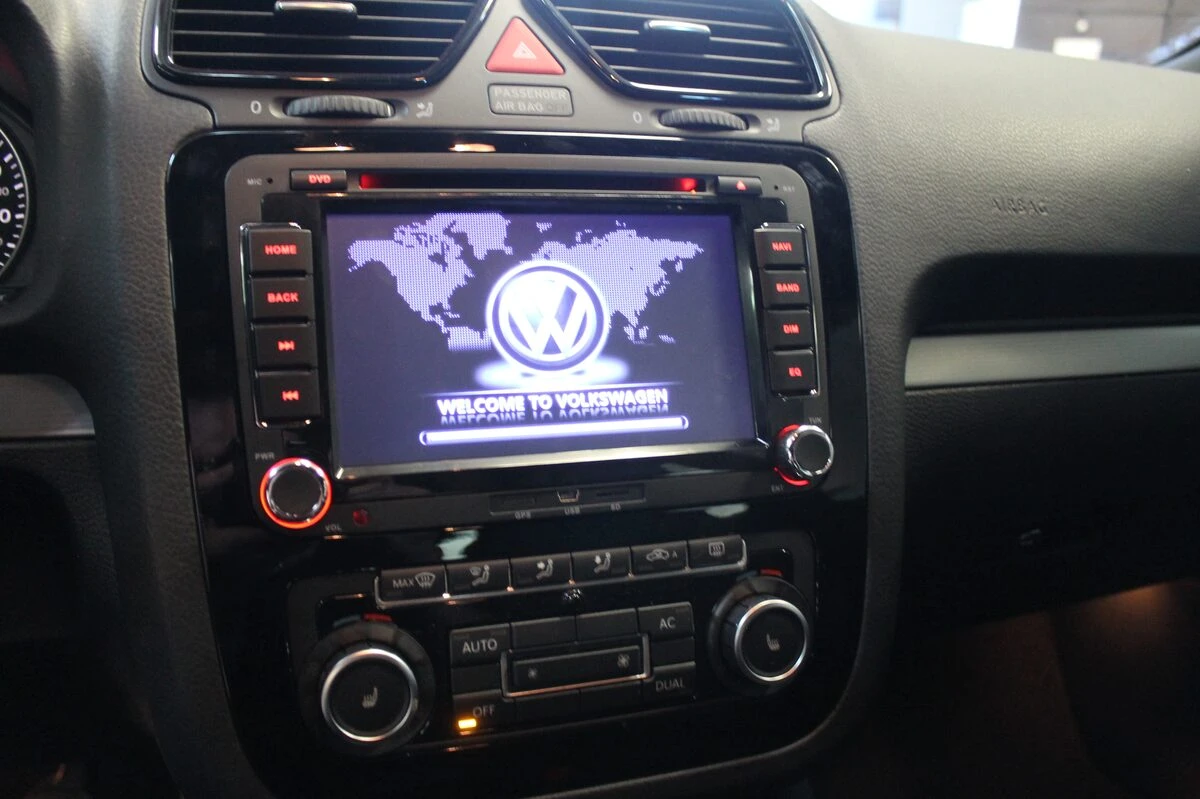 Volkswagen Scirocco R : autoradio GPS avec reprise de l'ordinateur de bord
