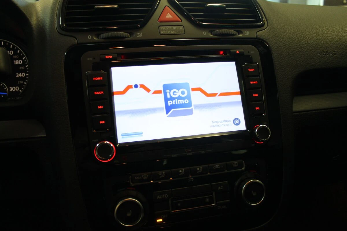 Volkswagen Scirocco R : autoradio GPS avec reprise de l'ordinateur de bord