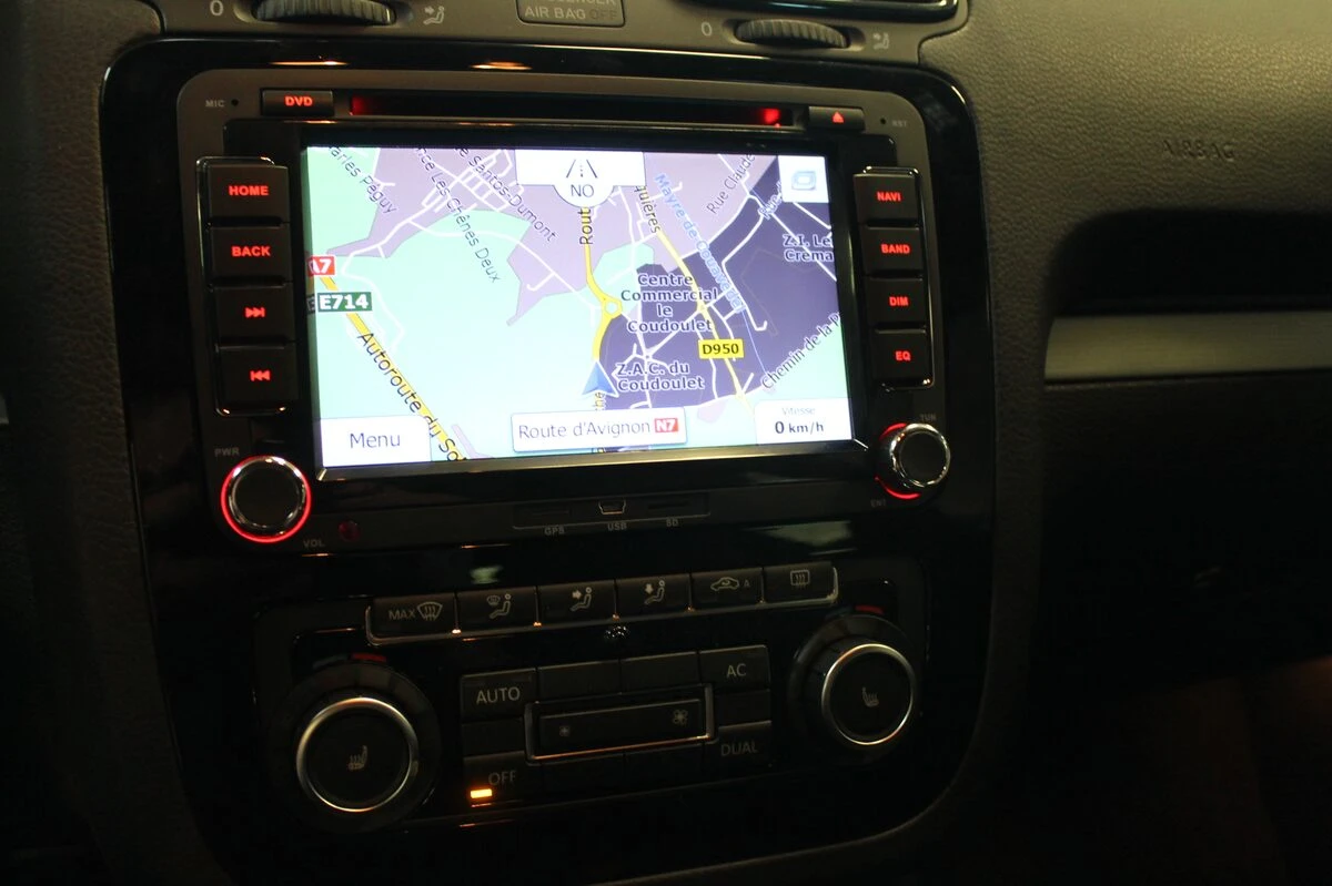 Volkswagen Scirocco R : autoradio GPS avec reprise de l'ordinateur de bord