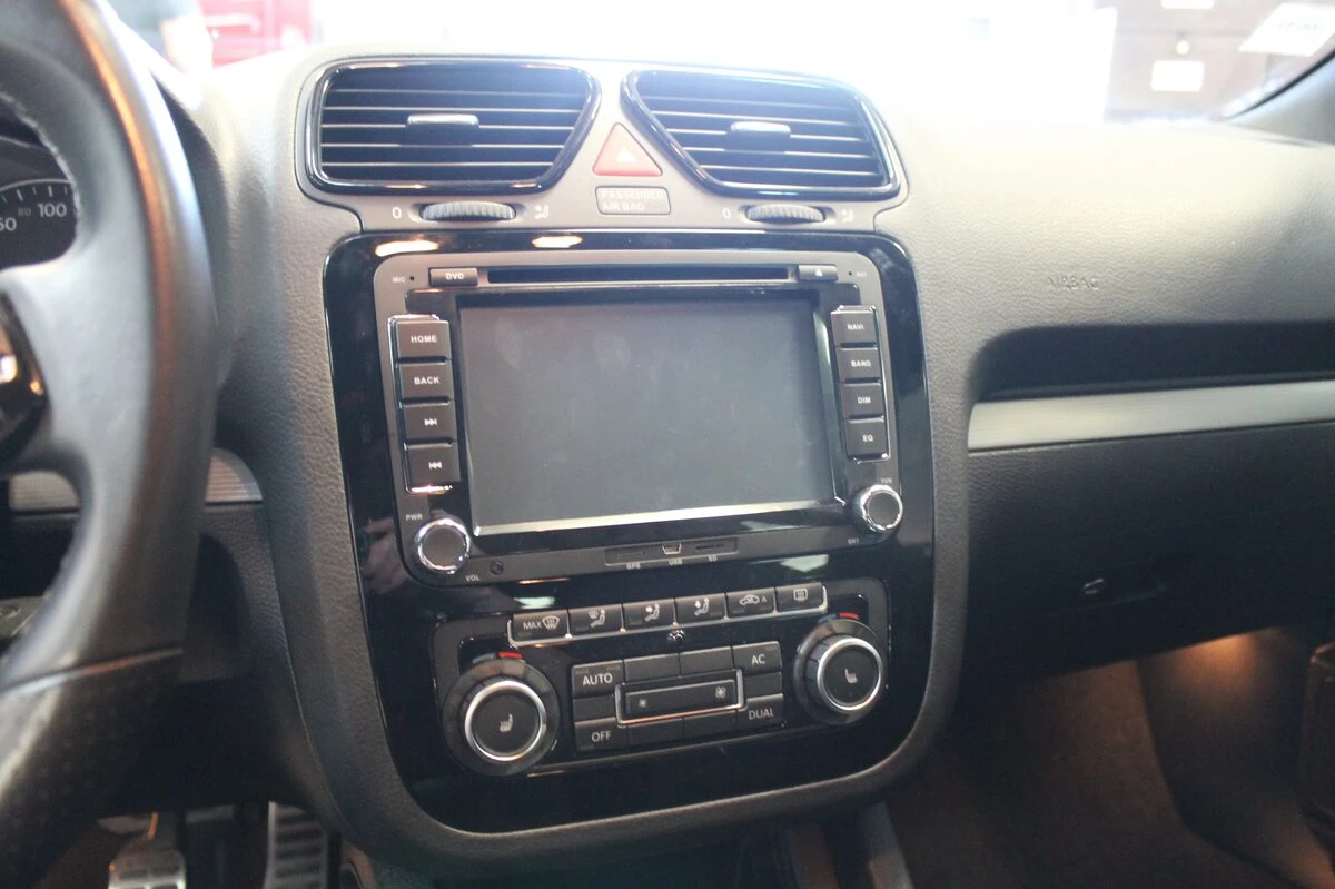 Volkswagen Scirocco R : autoradio GPS avec reprise de l'ordinateur de bord