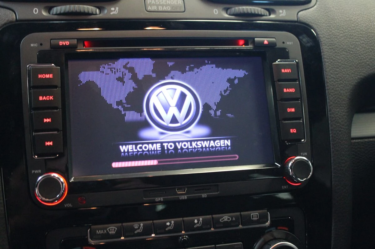 Volkswagen Scirocco R : autoradio GPS avec reprise de l'ordinateur de bord