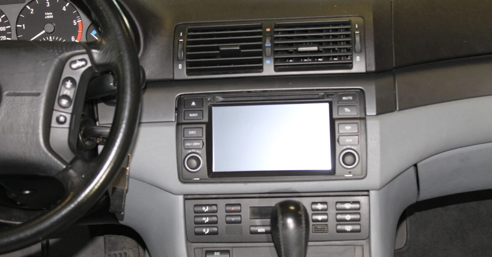 BMW E46 Touring : GPS, caisson, ampli et kits BLAM