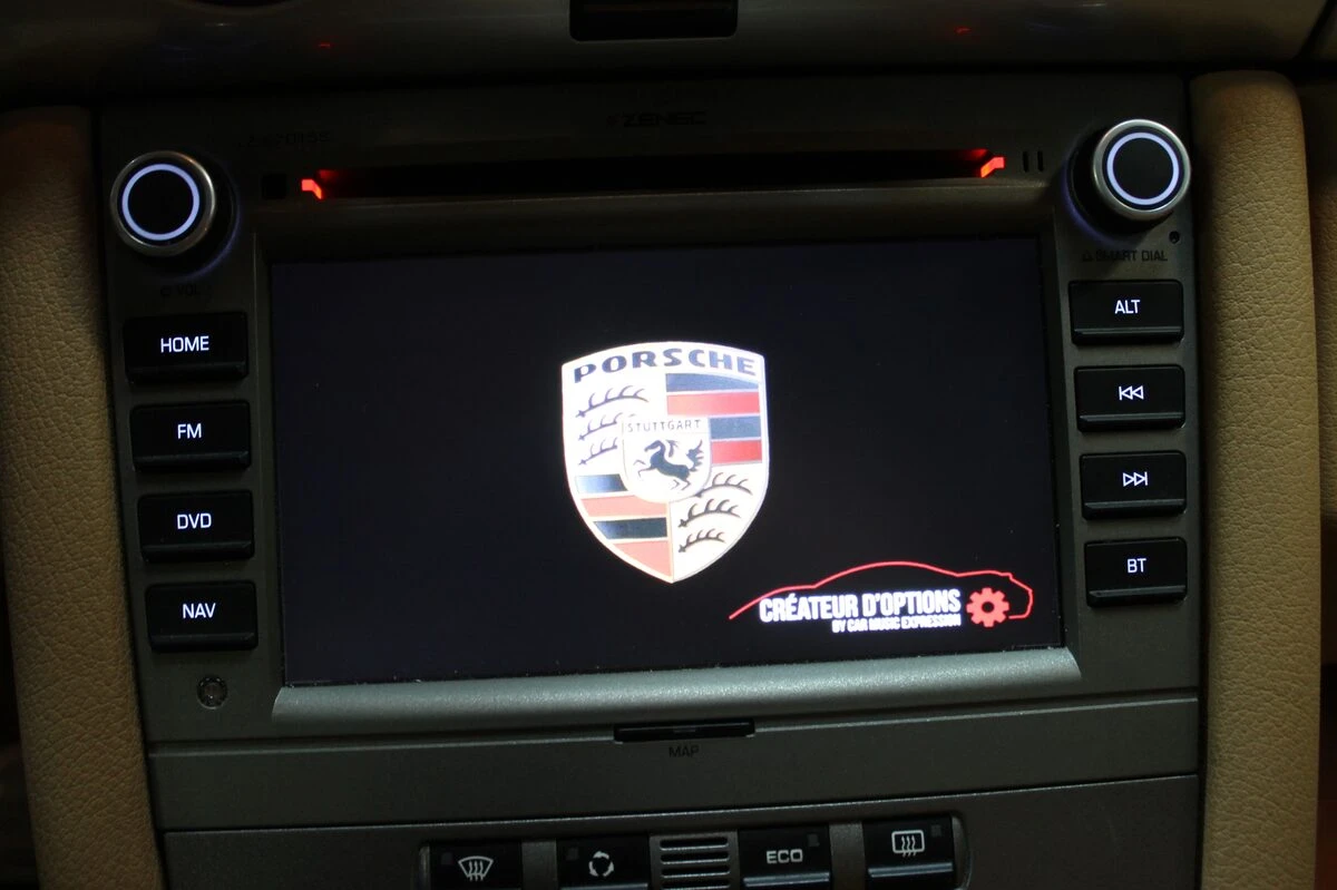 Porsche Boxster : autoradio GPS et caméra de recul