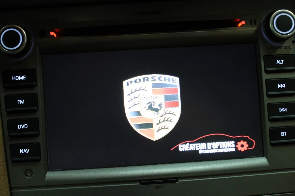 Porsche Boxster : autoradio GPS et caméra de recul