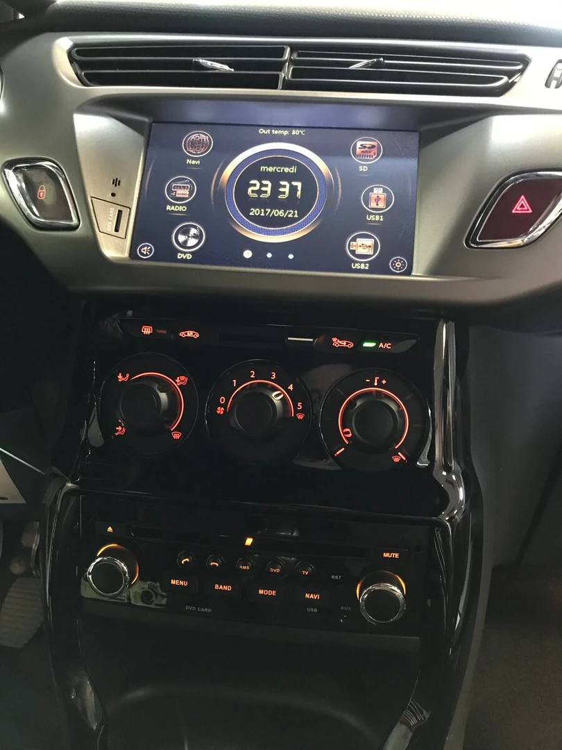 Citroën DS3 : autoradio GPS, caméra de recul et Bluetooth