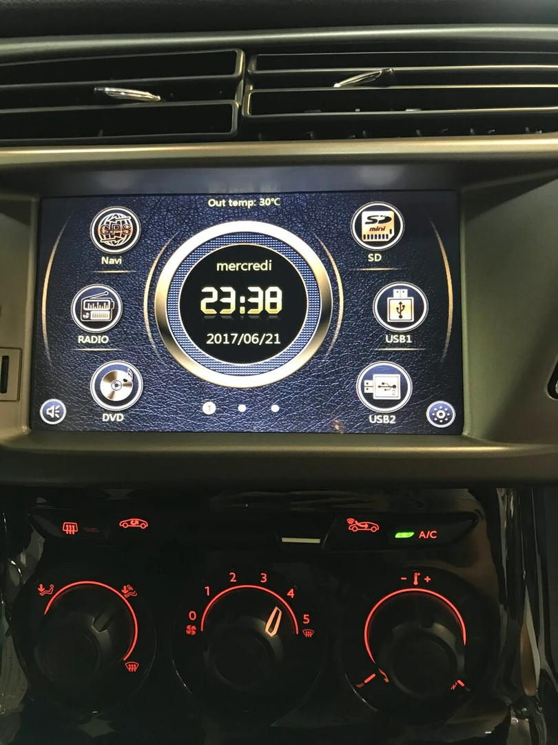 Citroën DS3 : autoradio GPS, caméra de recul et Bluetooth