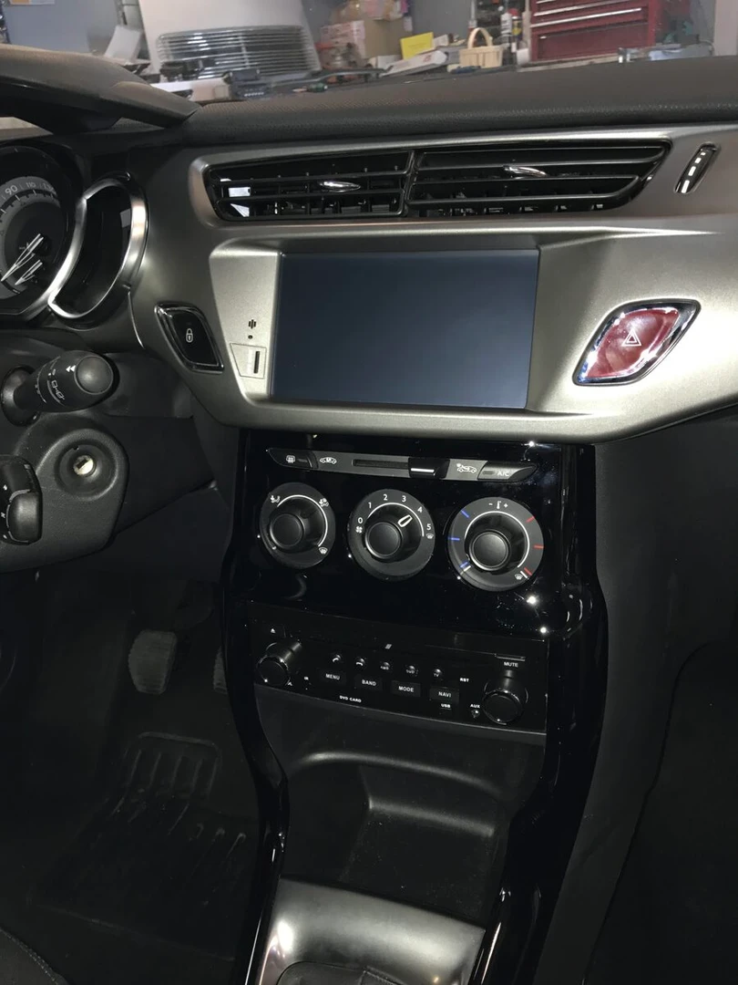 Citroën DS3 : autoradio GPS, caméra de recul et Bluetooth