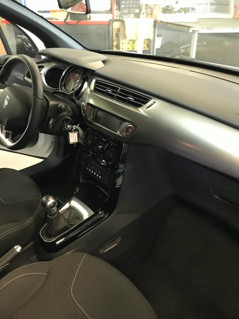 Citroën DS3 : autoradio GPS, caméra de recul et Bluetooth