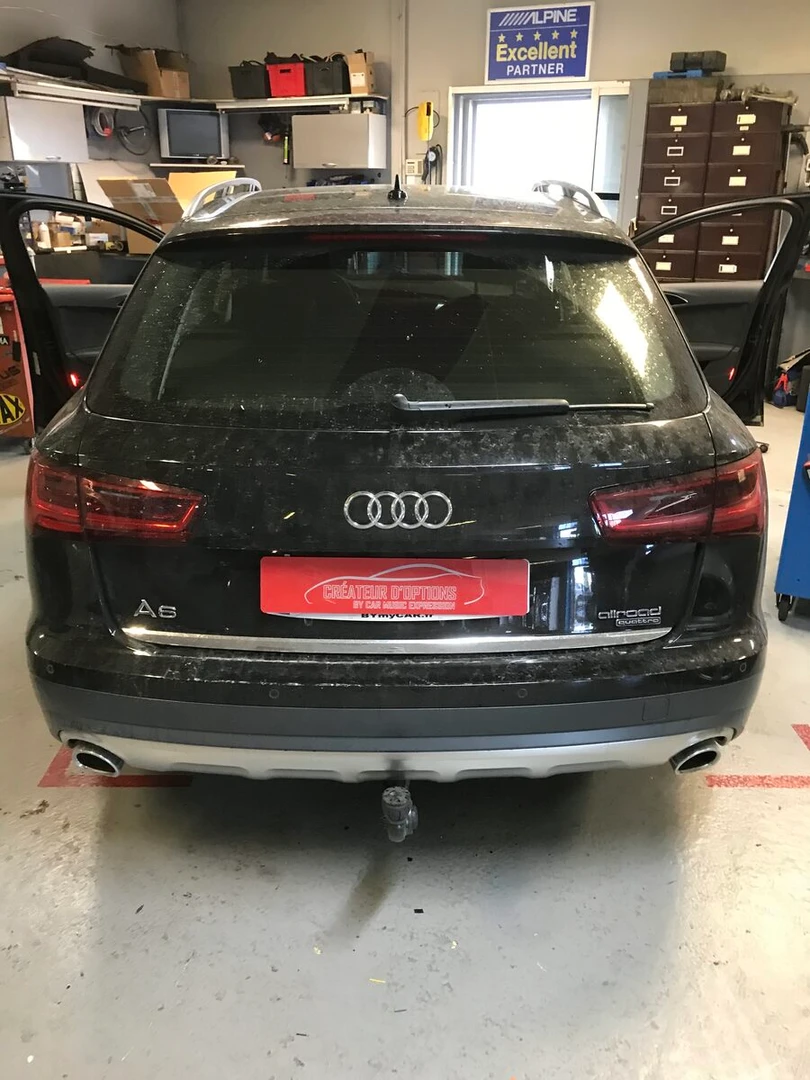 Audi A6 Allroad 2016 : caméra de recul sur l'écran d'origine et codage MMI