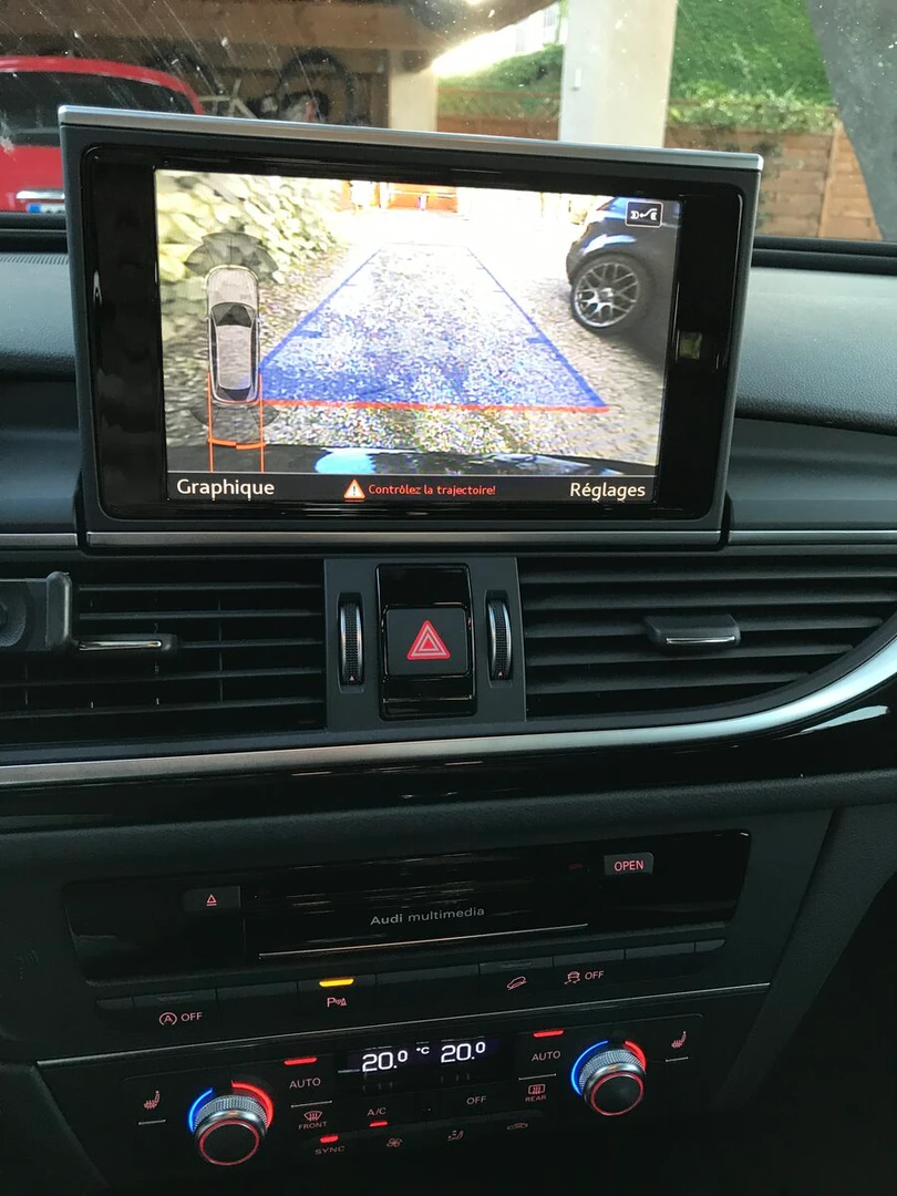 Audi A6 Allroad 2016 : caméra de recul sur l'écran d'origine et codage MMI