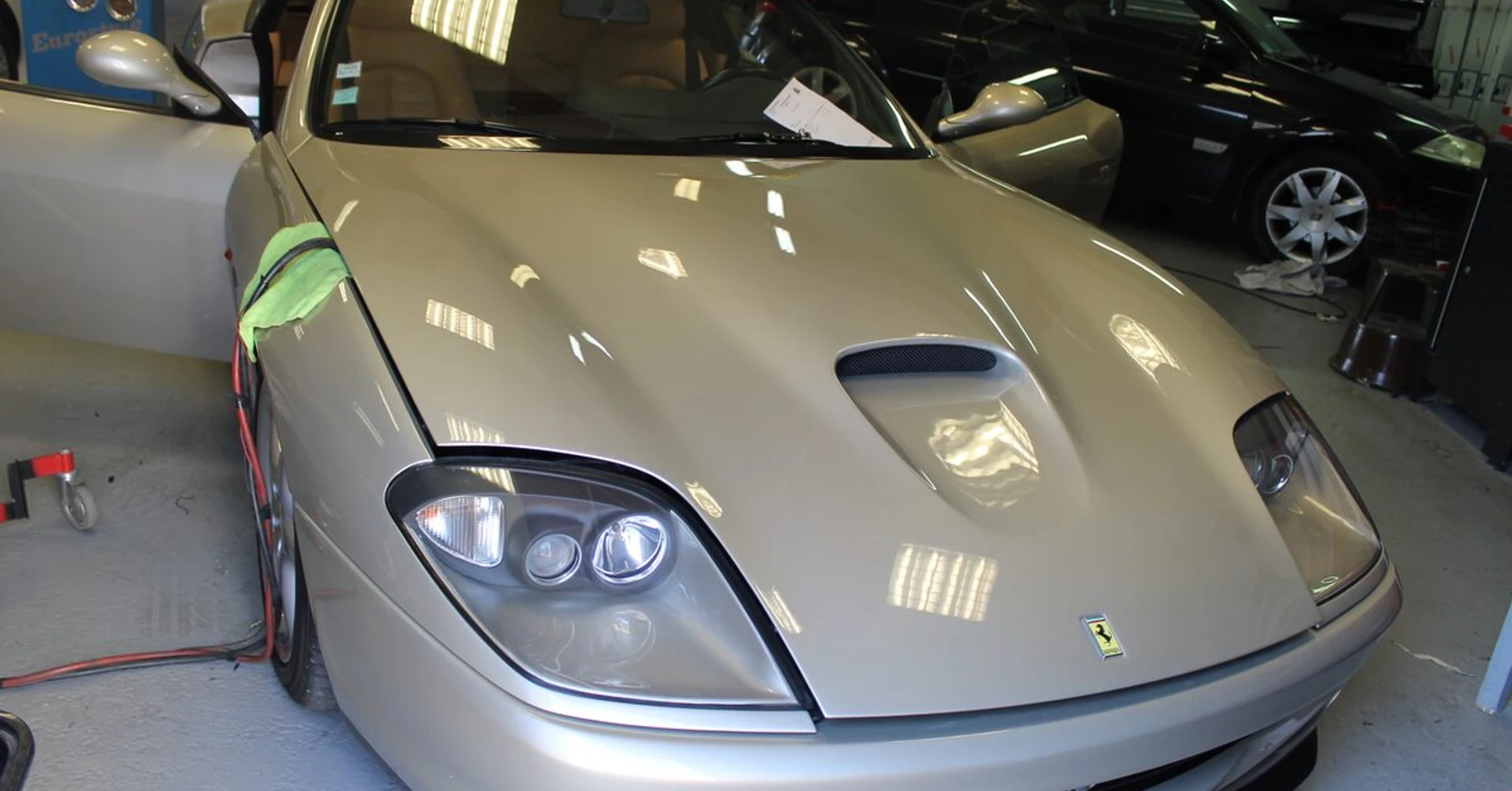Ferrari 550 Maranello : GPS Alpine et caméra de recul