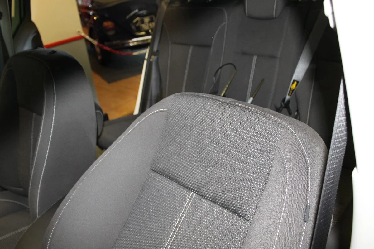 Opel Zafira 2015 : écrans d'appuie-tête et casques sans fil