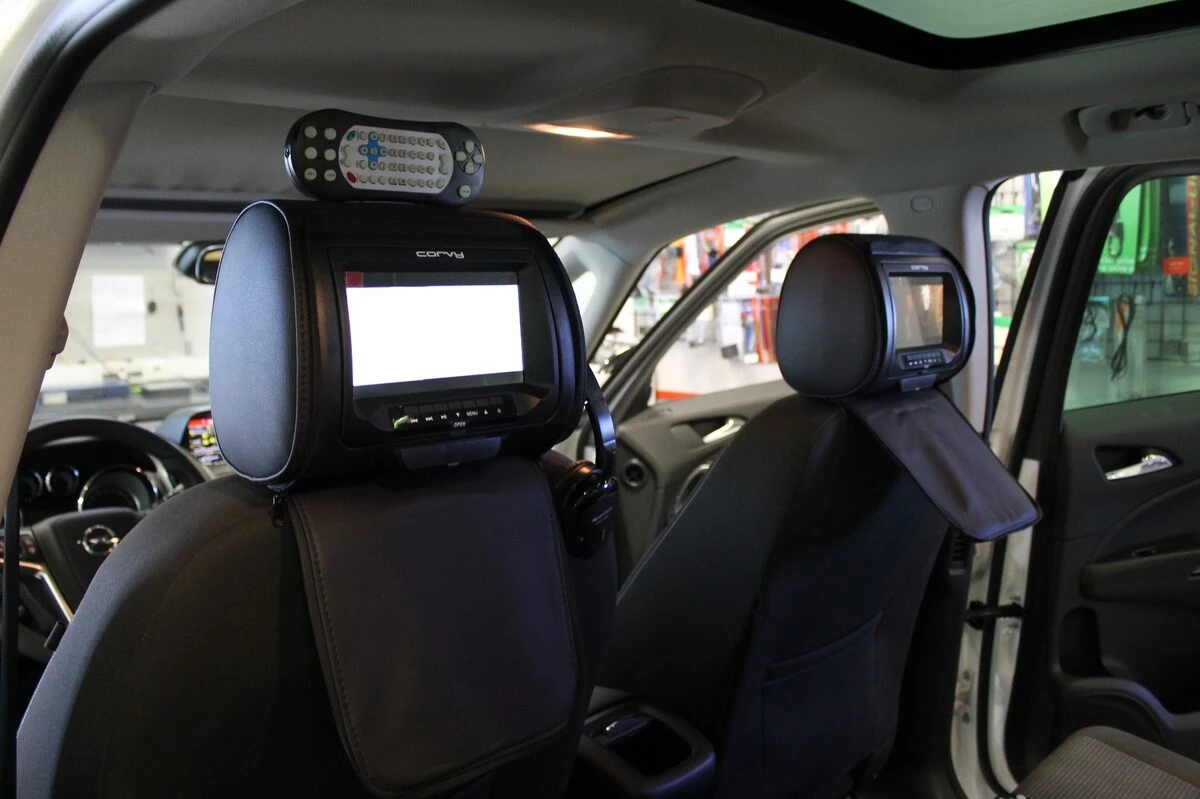 Opel Zafira 2015 : écrans d'appuie-tête et casques sans fil