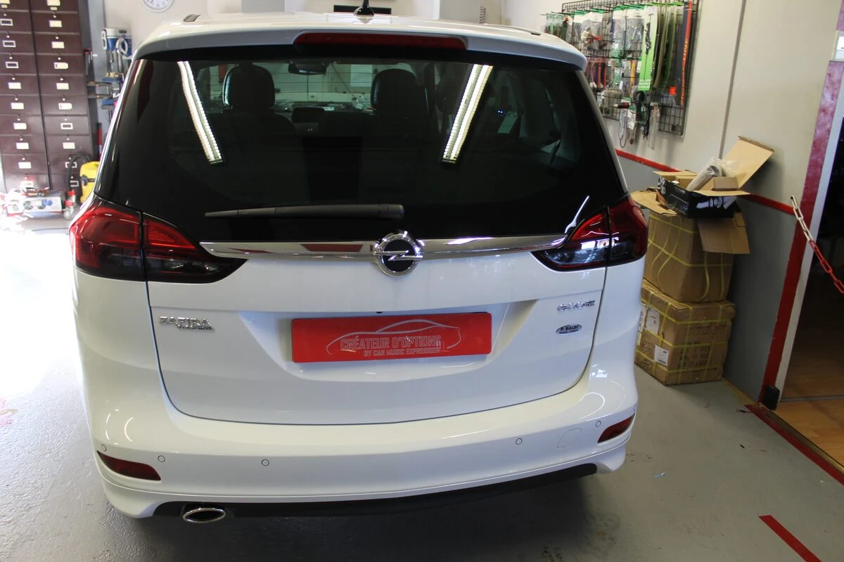 Opel Zafira 2015 : écrans d'appuie-tête et casques sans fil