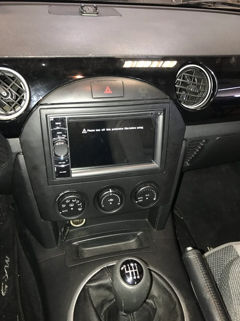 Roadster Mazda : autoradio GPS Android et caméra de recul