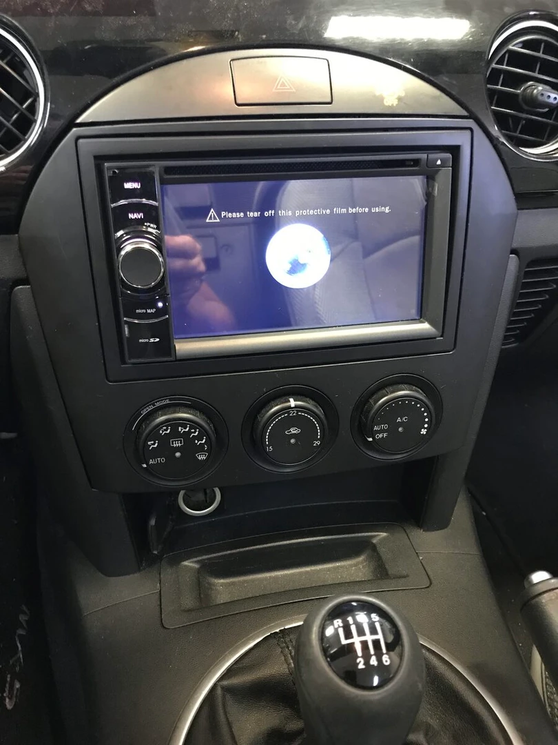 Roadster Mazda : autoradio GPS Android et caméra de recul