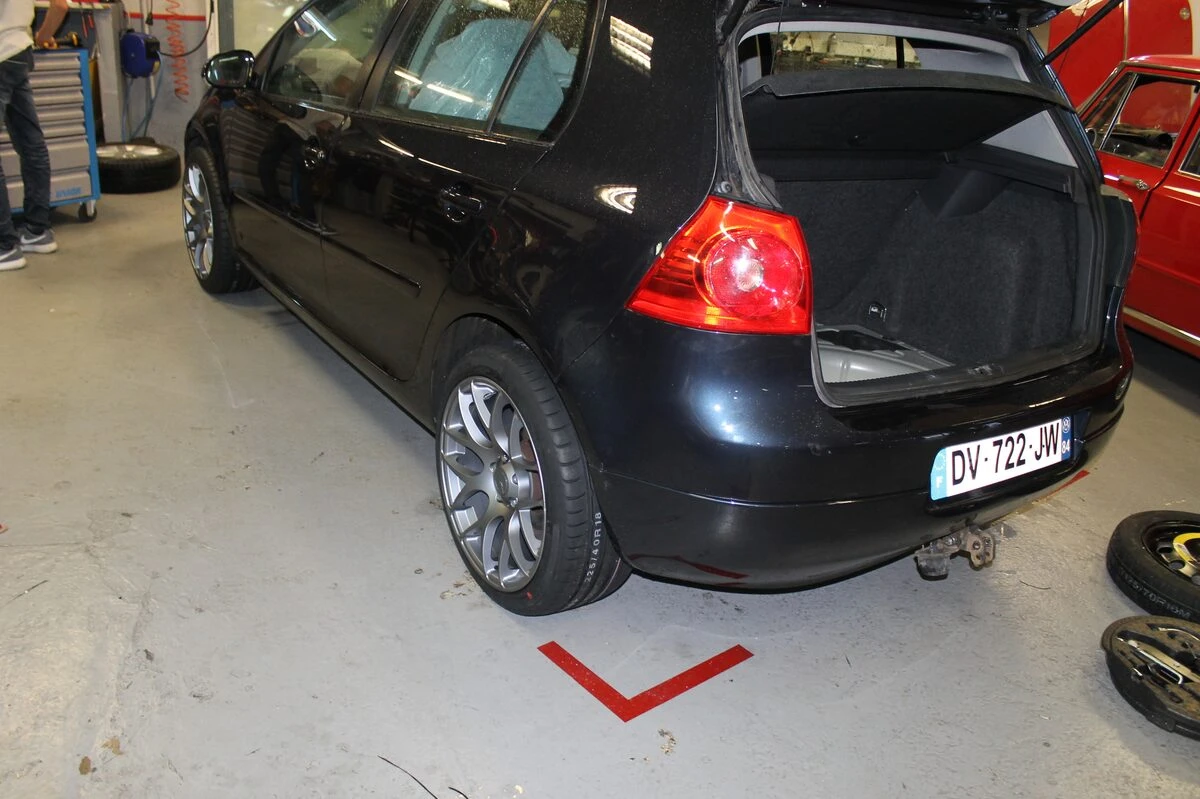 Volkswagen Golf 5 : autoradio Android, caméra de recul et kit trois voies BLAM