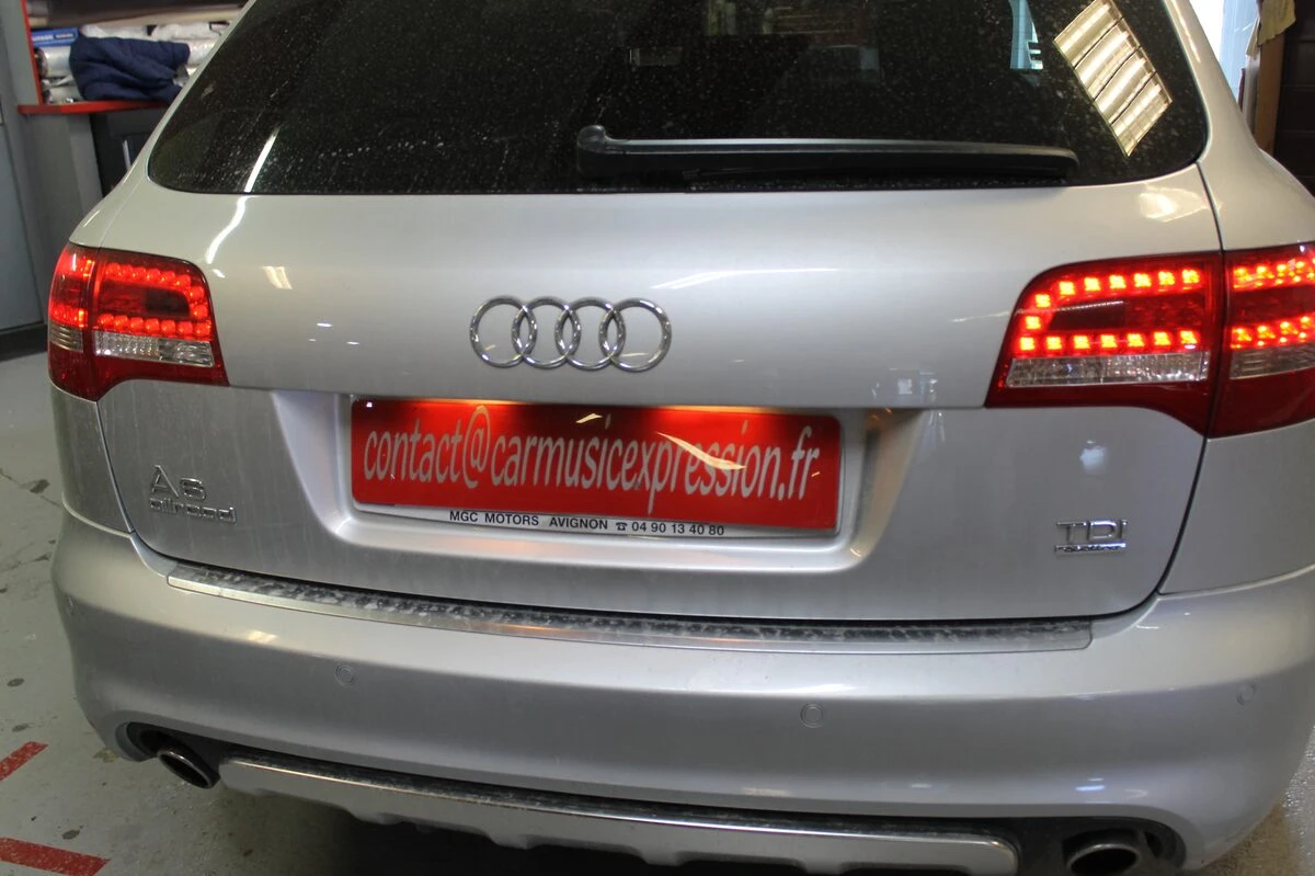 Audi A6 Allroad : caméra de recul sur le MMI d'origine