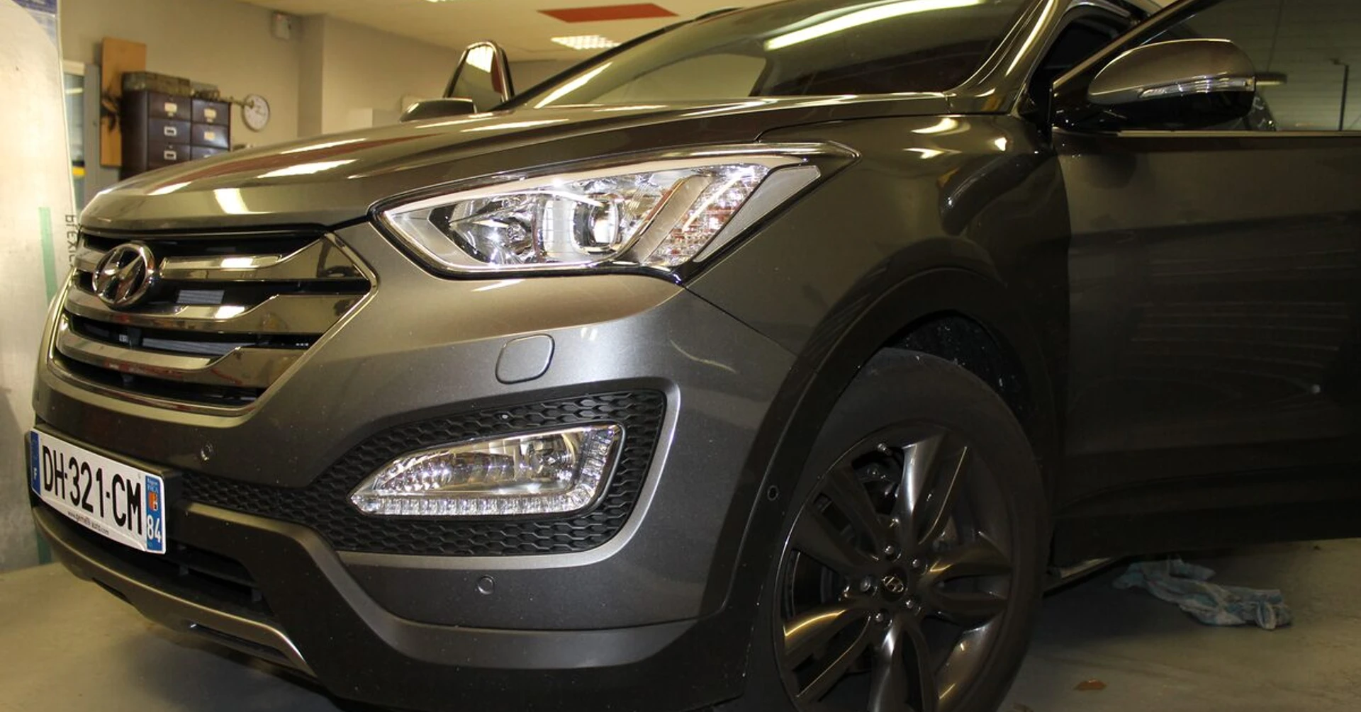 Hyundai Santa Fe 2014 : écrans DVD dans les appuie-tête