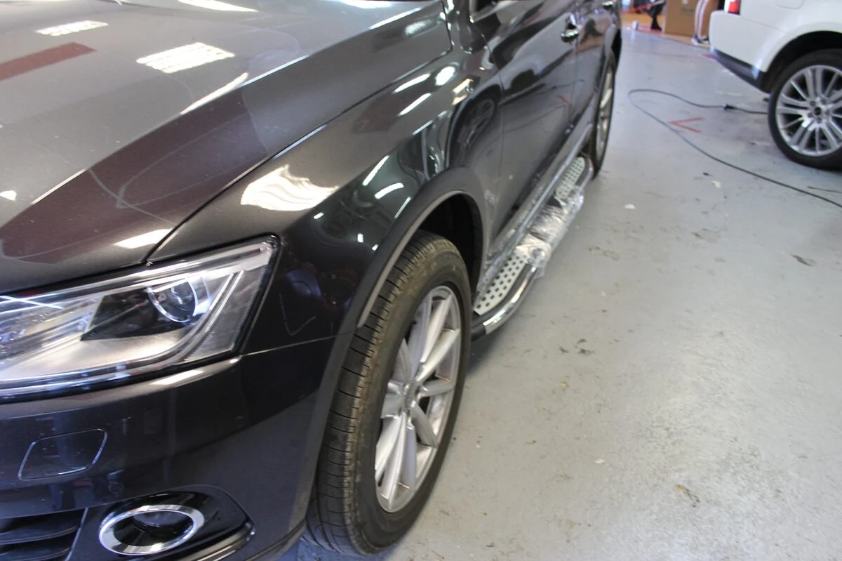 Audi Q5 2015 : pose de marchepieds latéraux type origine