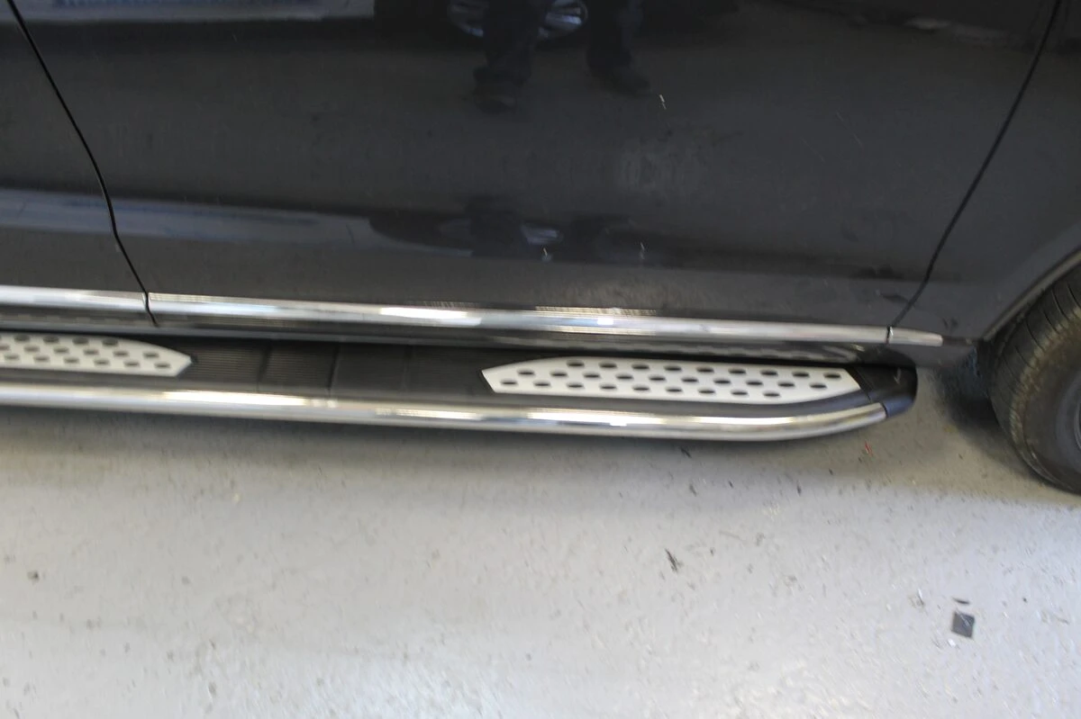 Audi Q5 2015 : pose de marchepieds latéraux type origine