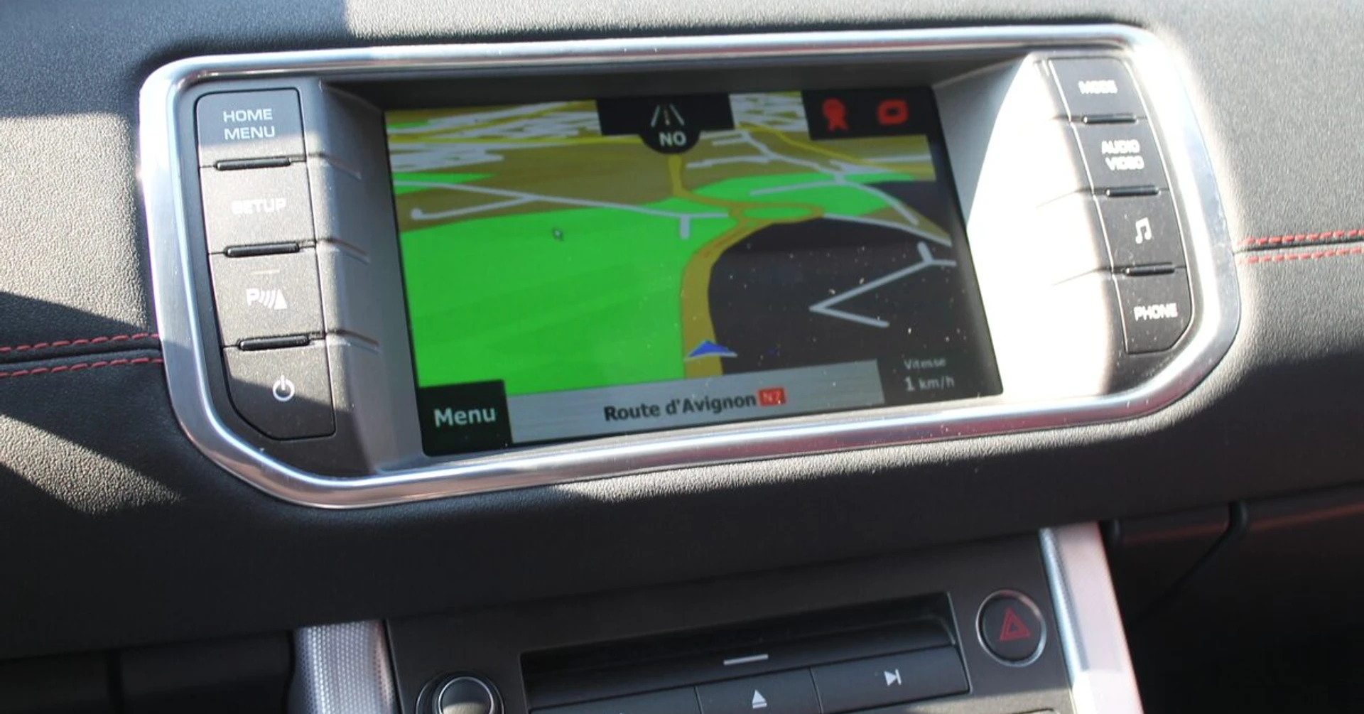 Evoque 2015 : GPS Europe et caméra de recul