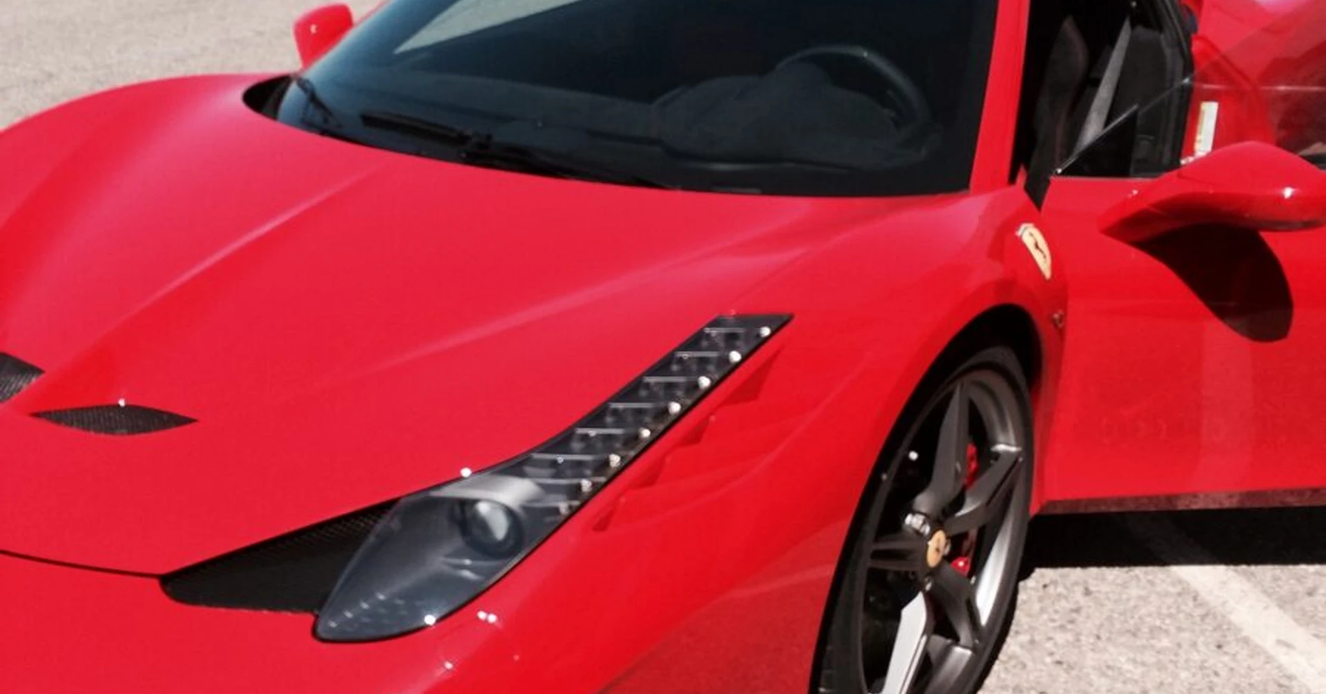 Ferrari 458 : son façon Bose et caisson Rockford Fosgate