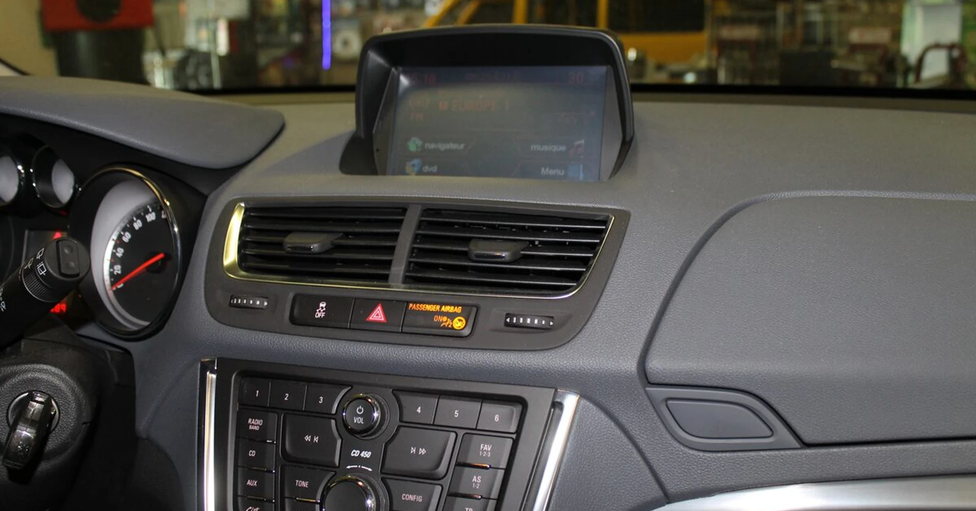 Opel Mokka 2014 : autoradio replica et caméra de recul