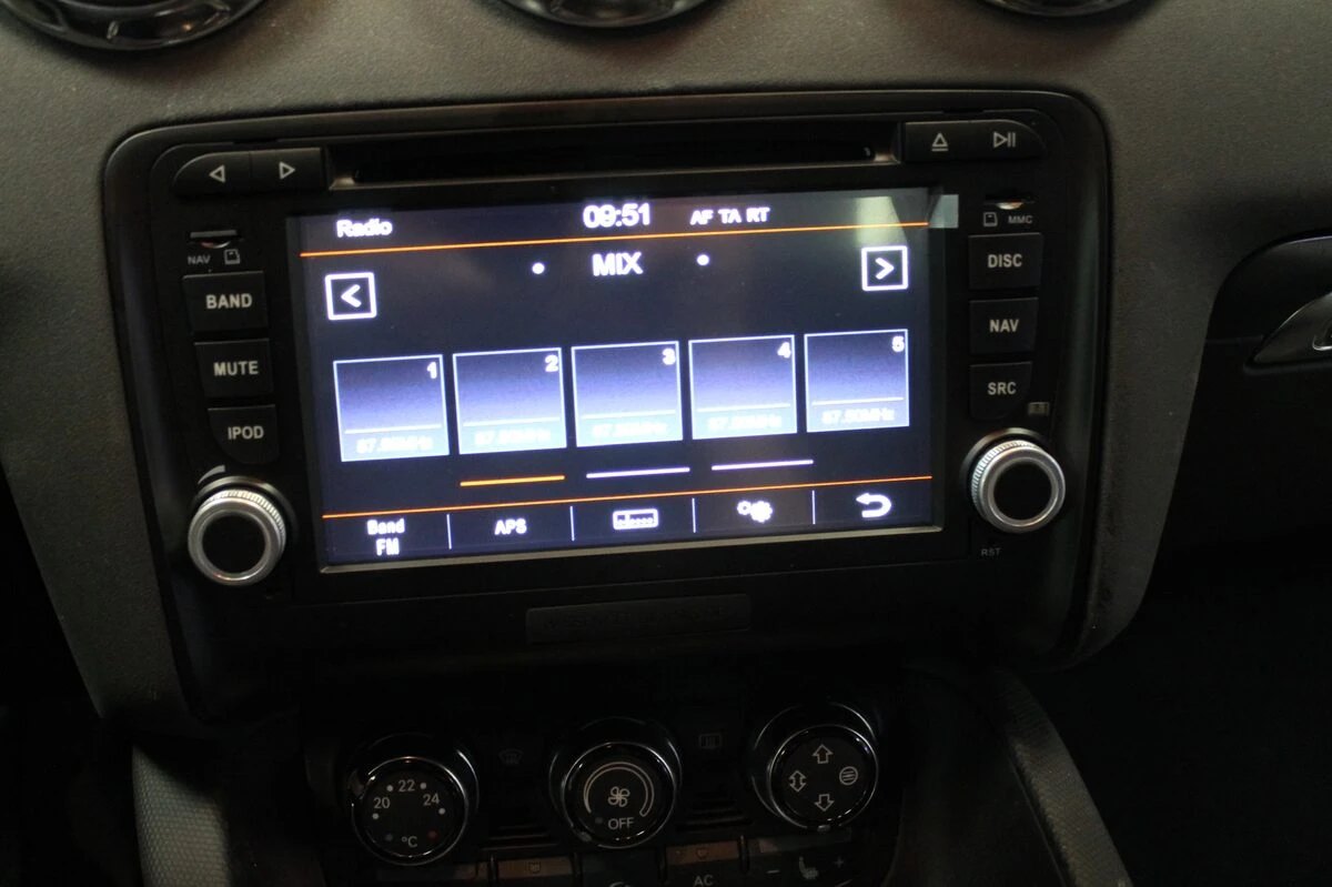 Audi TT Roadster : autoradio GPS avec reprise de toutes les fonctions d'origine
