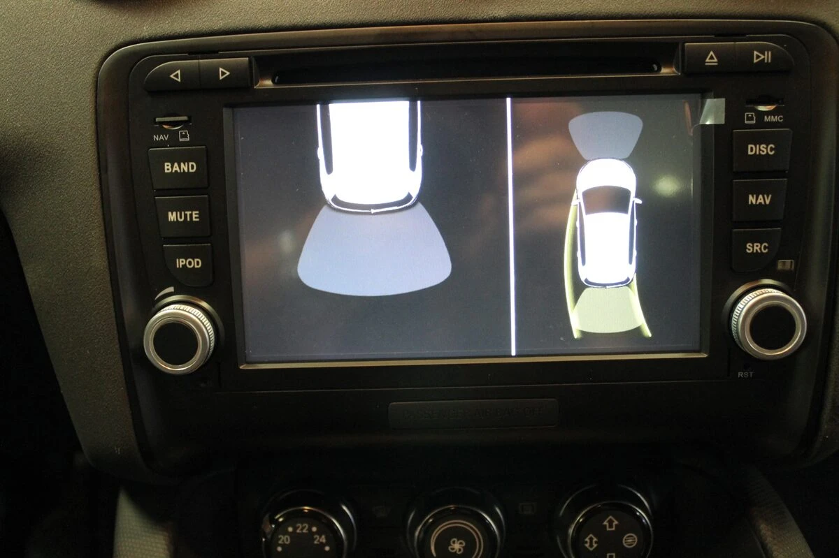 Audi TT Roadster : autoradio GPS avec reprise de toutes les fonctions d'origine