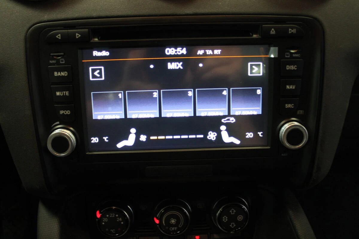 Audi TT Roadster : autoradio GPS avec reprise de toutes les fonctions d'origine