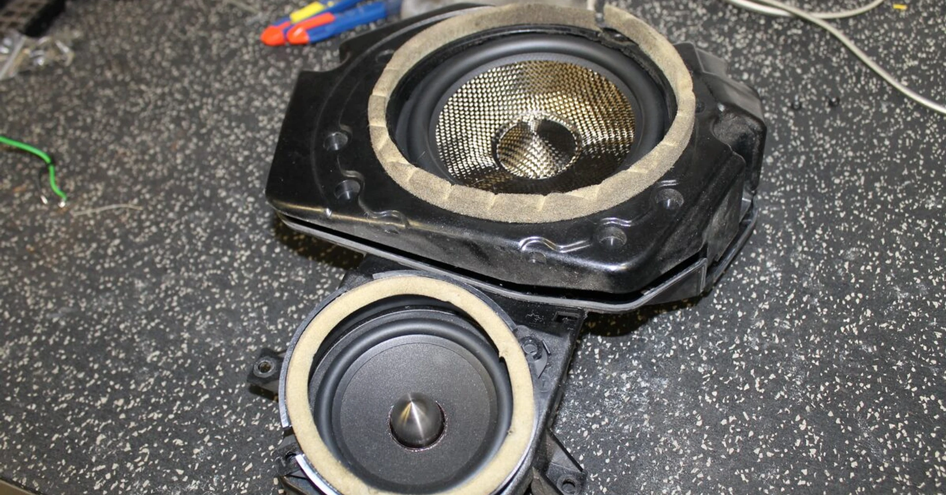 Mercedes SL : kit BLAM Live 165.85 et ampli Alpine
