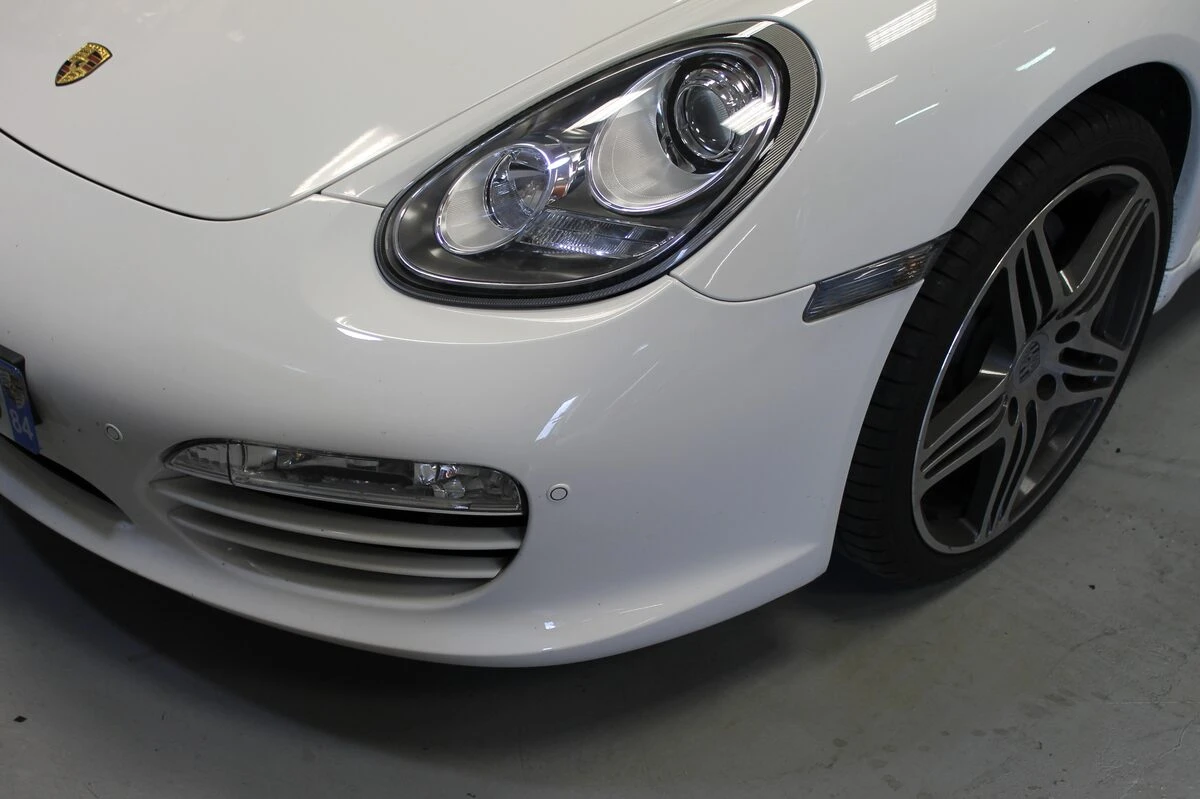 Porsche : autoradio GPS au format d'origine, prises USB et radars de stationnement
