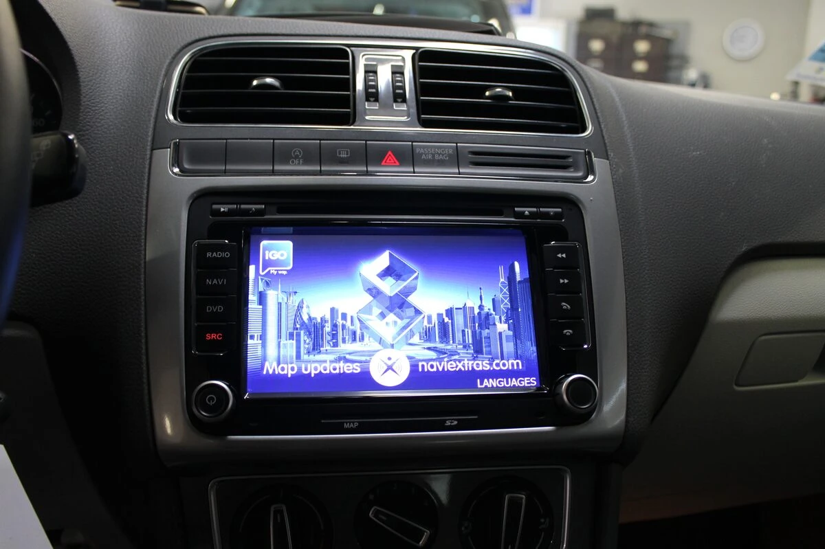Volkswagen Polo 2015 : autoradio GPS et recodage CAN