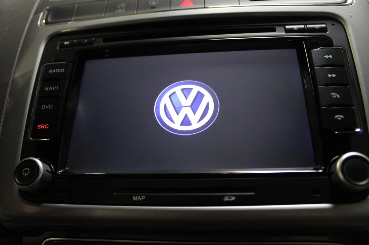 Volkswagen Polo 2015 : autoradio GPS et recodage CAN