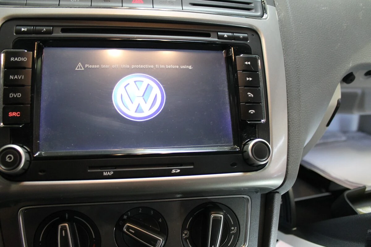 Volkswagen Polo 2015 : autoradio GPS et recodage CAN