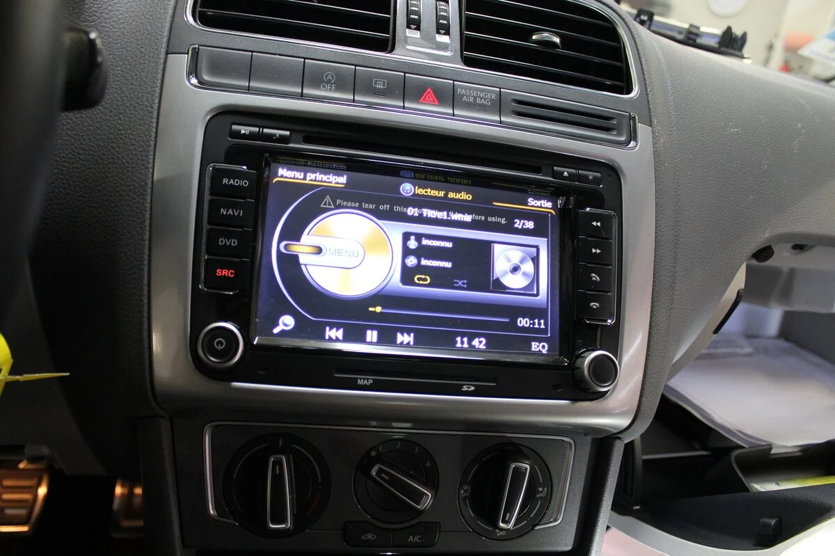 Volkswagen Polo 2015 : autoradio GPS et recodage CAN