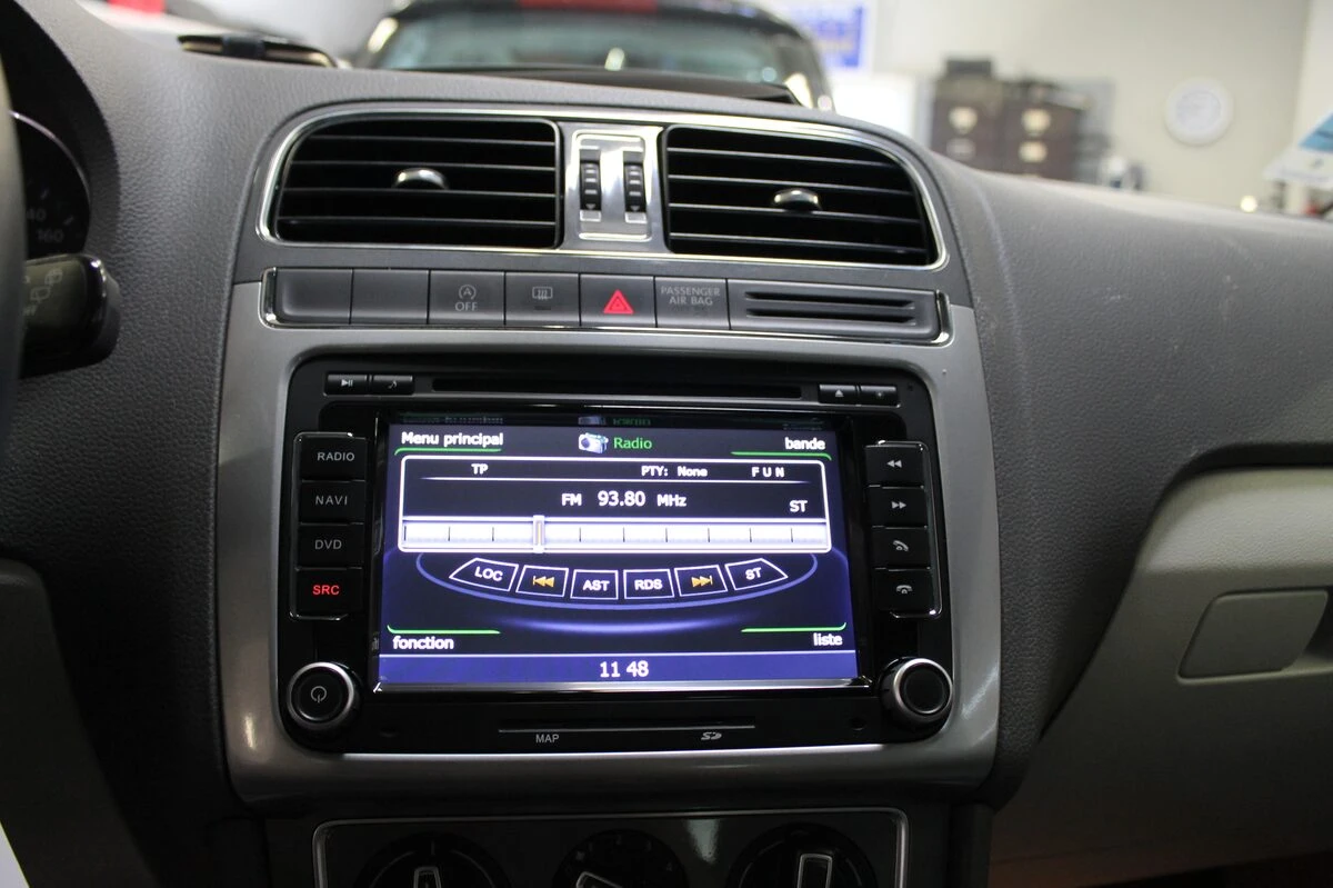 Volkswagen Polo 2015 : autoradio GPS et recodage CAN