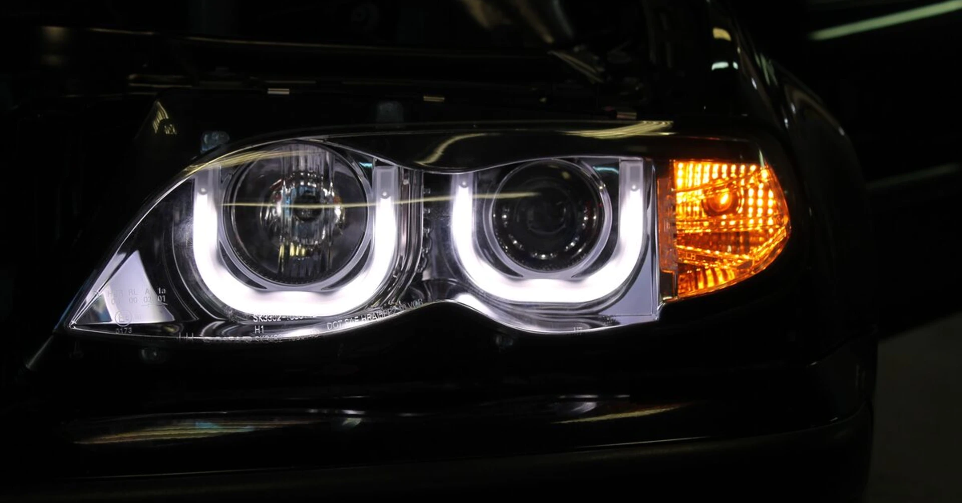 BMW E46 330d : phares avant et feux arrière à LED
